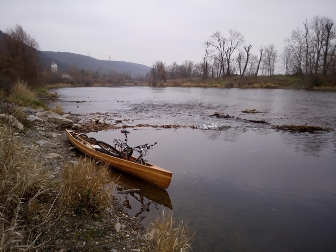 Berounka Černošice kanoe vodák