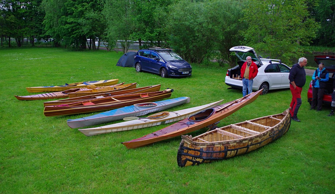 Dřevěné kanoe kajaky