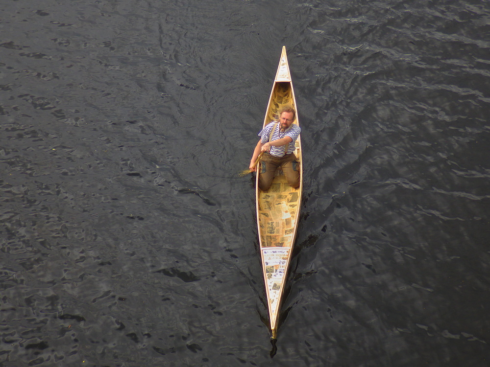 papírová kánoe, Paper canoe