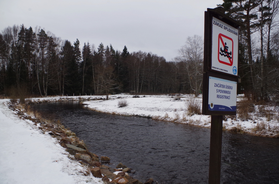 Horní Teplá Vltava splouvání pádlování kanoe